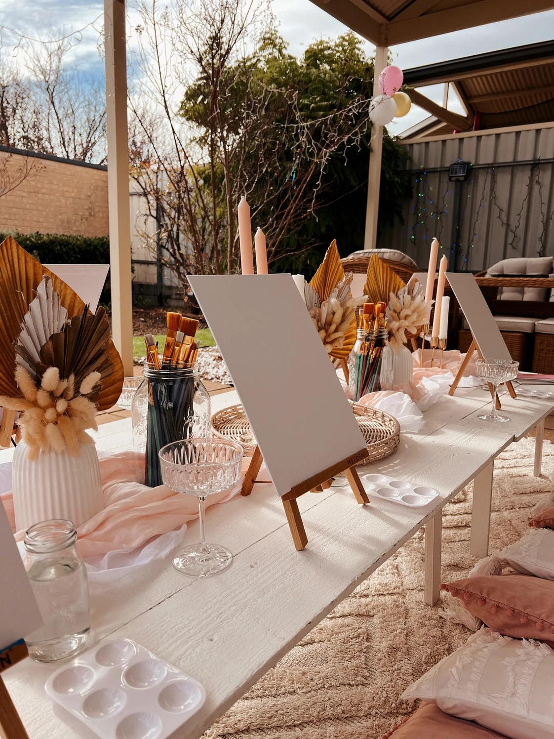 Picnic & Paint activity